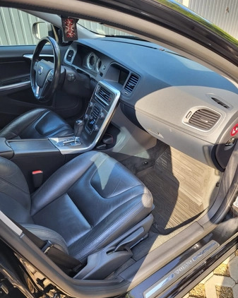 Volvo S60 cena 45900 przebieg: 204600, rok produkcji 2011 z Chrzanów małe 67
